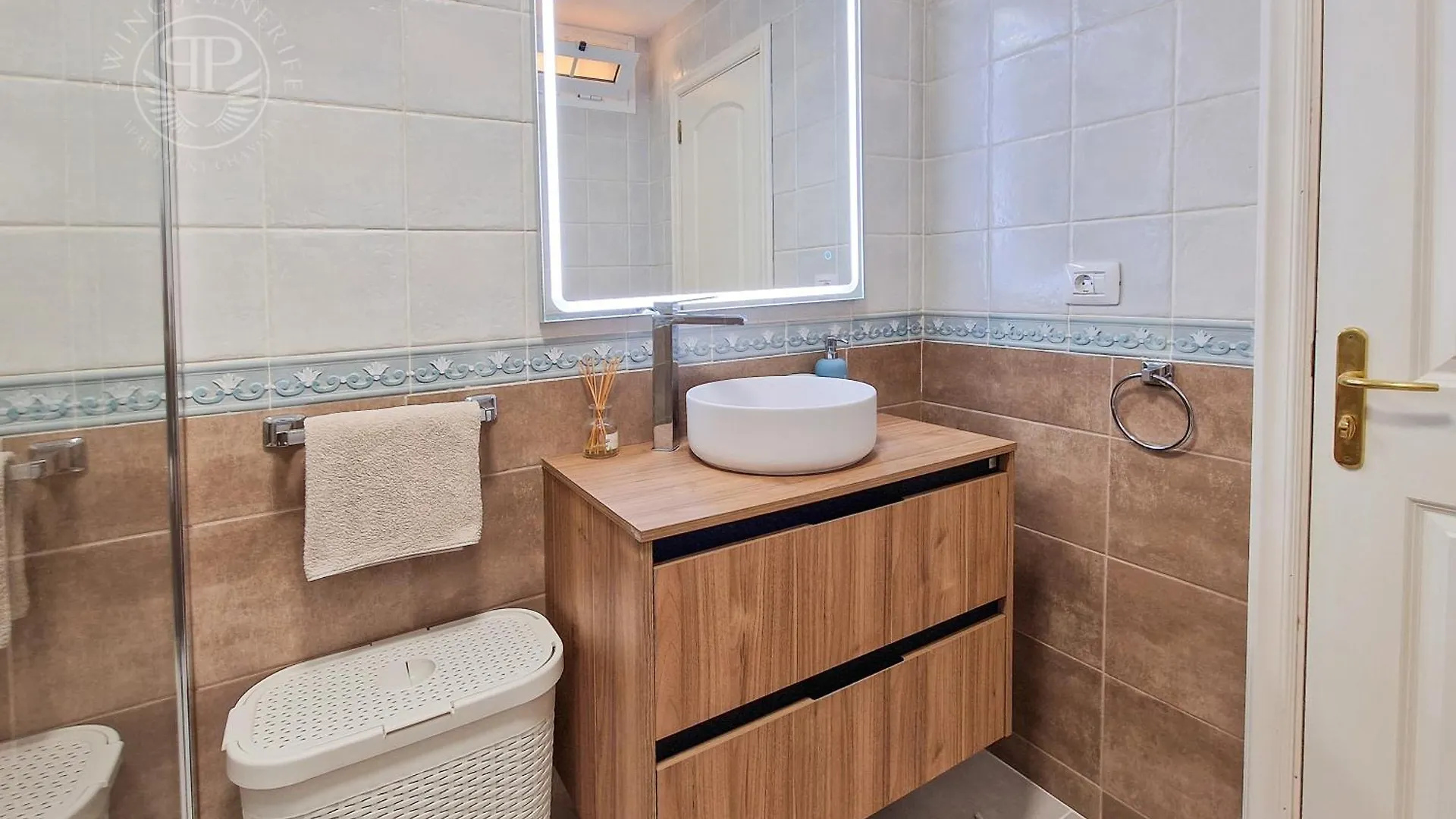 2 Wings Tenerife - Apartment Chayofa 0*,  Spain